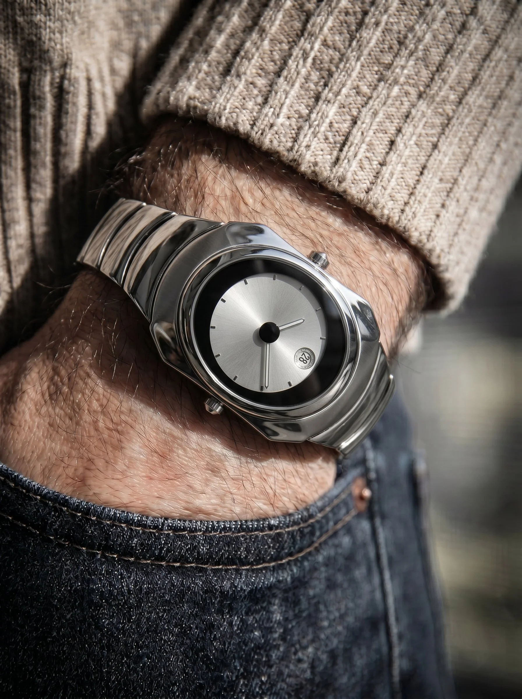 Nebulon Curve - Versatile Watch - Image 3