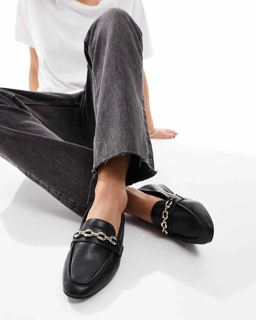 Timeless Zara Women’s Classic Shoe - Image 9